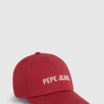 dječak studio crvena osnovna kapa s izvezenim logotipom Pepe Jeans JZ8H1706
