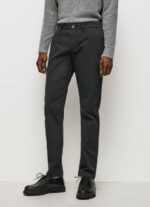 muškarci crno charly chino hlače Pepe Jeans JZ8H1107 - Slika 2