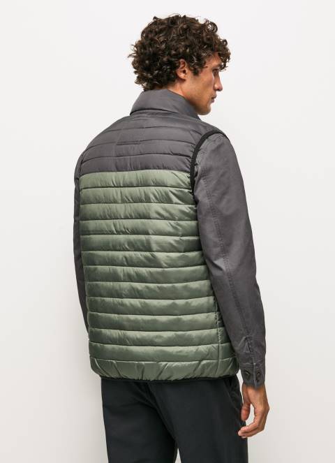 muškarci isprano crno color block podstavljeni prsluk Pepe Jeans JZ8H840 - Slika 4