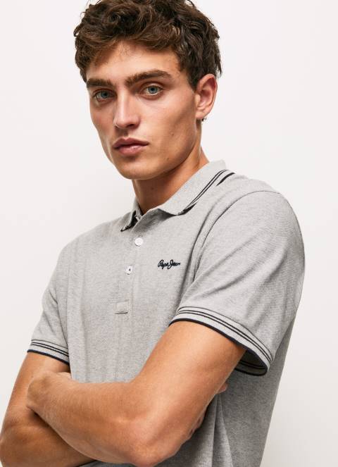 muskarci_sivi_lapor_pike_polo_majica_s_izvezenim_logotipom_pepe_jeans_jz8h1077.jpg muškarci sivi lapor pike polo majica s izvezenim logotipom Pepe Jeans JZ8H1077 - Slika 1