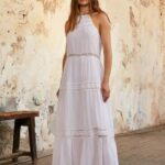 žene bijela haljina s izvezenim detaljima Pepe Jeans JZ8H219