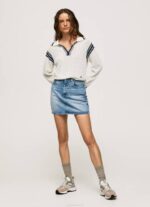 žene bijela krep dres u polo stilu Pepe Jeans JZ8H250 - Slika 2