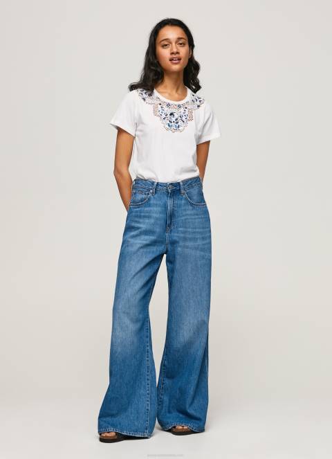 zene_bijela_majica_s_vezanim_ovratnikom_pepe_jeans_jz8h449.jpg žene bijela majica s vezanim ovratnikom Pepe Jeans JZ8H449 - Slika 1
