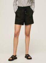 žene crno papirnate vrećice lanene kratke hlače Pepe Jeans JZ8H489 - Slika 2