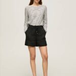 žene crno papirnate vrećice lanene kratke hlače Pepe Jeans JZ8H489