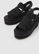 žene crno witney sunčane sandale na klin Pepe Jeans JZ8H647 - Slika 3