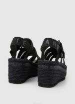 žene crno witney sunčane sandale na klin Pepe Jeans JZ8H647 - Slika 4