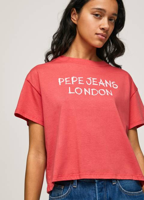 žene studio crvena majica s printom logotipa Pepe Jeans JZ8H379 - Slika 3