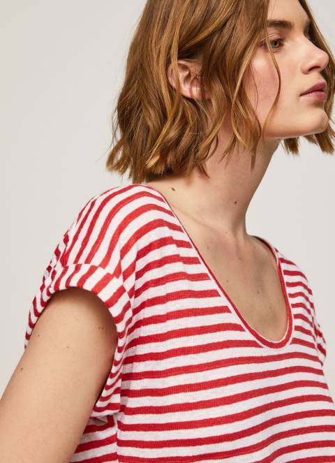 zene_studio_crvena_majica_s_prugastim_printom_pepe_jeans_jz8h446.jpg žene studio crvena majica s prugastim printom Pepe Jeans JZ8H446 - Slika 1